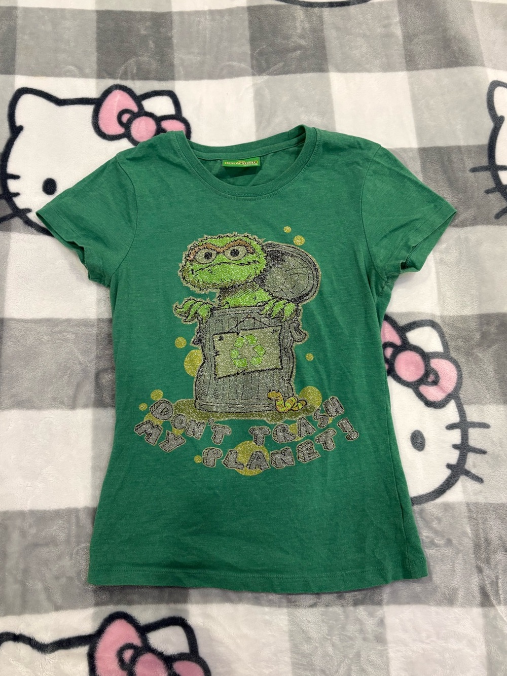 Vintage 2008 Sesame Street Oscar the Grouch Y2K Baby Tee